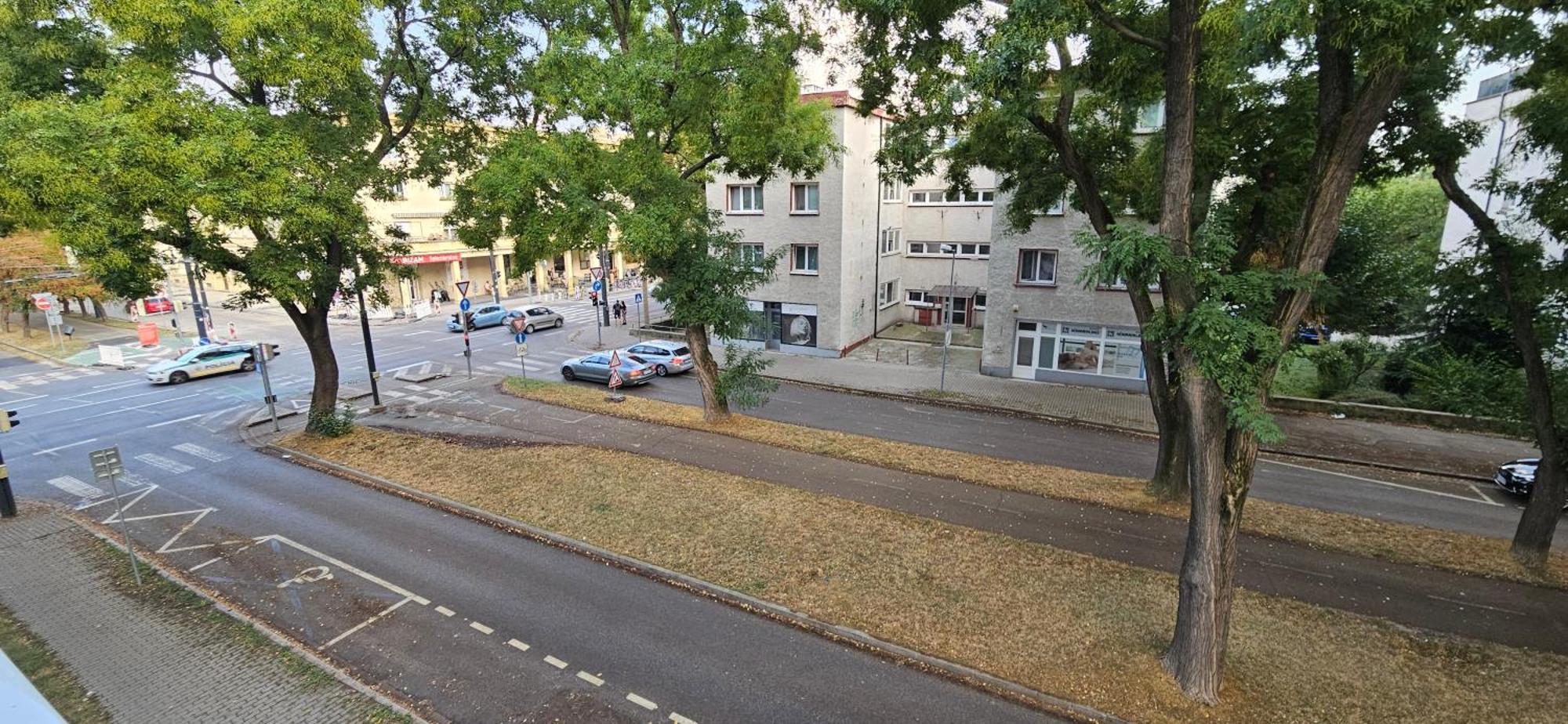Apartman Manhattan Bratislava Buitenkant foto